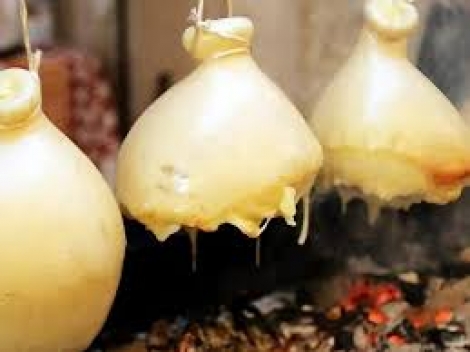 Avellino e il Caciocavallo Impiccato: Un Week-end tra Sapori e Tradizione