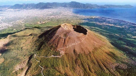 Escursioni sul Vesuvio: Tra Trekking e Mountain Bike